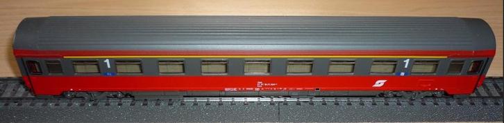 Roco Personenrijtuig 1e klasse met verlichting van de ÖBB, Hobby en Vrije tijd, Modeltreinen | H0, Zo goed als nieuw, Wagon, Gelijkstroom