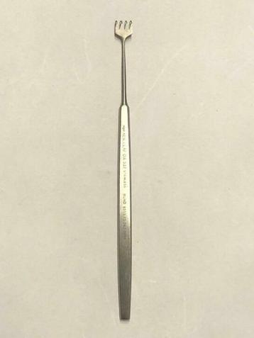 Aesculap 4-tands haakje Rollet of Iris beschikbaar voor biedingen