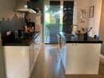 Complete zwart wit keuken met spoeleiland, Huis en Inrichting, Keuken | Complete keukens, Ophalen, Gebruikt, Wit, Overige typen