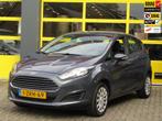 Ford Fiesta 1.0 Style / Nieuwe Distributie riem, Auto's, Gebruikt, Euro 6, 525 kg, Met garantie (alle)