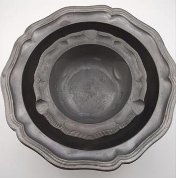 Oude Tinnen Schalen Set beschikbaar voor biedingen