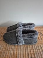 Warme sloffen sloffen zacht stevig comfortabel maat 37 grijs, Ophalen of Verzenden, Zo goed als nieuw, Pantoffels of Sloffen, Grijs