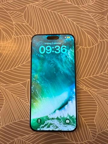 iPhone 15 Pro Max 256GB Wit Titanium beschikbaar voor biedingen
