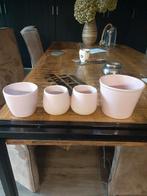 Mooie roze bloempotjes, Ophalen, Rond, Binnen, Zo goed als nieuw