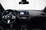 BMW 1-serie 120i High Executive M Sport Automaat / Panoramad, Auto's, BMW, Te koop, Benzine, 73 €/maand, Hatchback