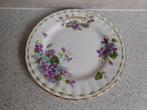 Bord 16 cm. Fine Bone China Flower of the Month Royal Albert, Verzamelen, Ophalen of Verzenden, Zo goed als nieuw, Porselein, Bord of Schaal