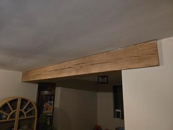 Eiken houten balk beschikbaar voor biedingen