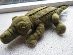 Krokodil merk UNI-TOYS Unitoys met gele ogen meet ca 34 cm, Kinderen en Baby's, Speelgoed | Knuffels en Pluche, Ophalen of Verzenden