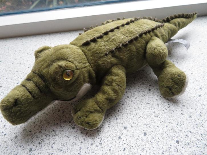 Krokodil merk UNI-TOYS Unitoys met gele ogen meet ca 34 cm, Kinderen en Baby's, Speelgoed | Knuffels en Pluche, Zo goed als nieuw