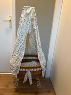Vinted rieten poppenwieg uit de jaren 60, Kinderen en Baby's, Speelgoed | Poppen, Ophalen, Gebruikt, Babypop