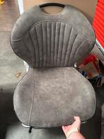 2 grijze taupe kleurige eetkamerstoelen, Huis en Inrichting, Stoelen, Ophalen, Zo goed als nieuw, Grijs, Vier