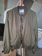 Bershka tussenjas maat S ZGAN., Ophalen of Verzenden, Zo goed als nieuw, Maat 36 (S), Groen