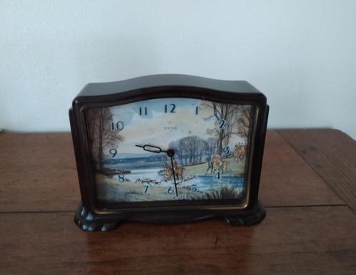 smith musical alarmclock 1953, hunting we will go, klok, Antiek en Kunst, Antiek | Klokken, Ophalen of Verzenden