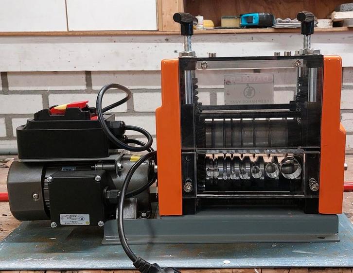 Kabelstripper / kabelpeller/ kabelstripmachine, Doe-het-zelf en Verbouw, Gereedschap | Overige machines, Nieuw, Ophalen of Verzenden
