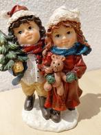 Kerst / winterbeeldje meisje en jongen, Diversen, Kerst, Ophalen of Verzenden, Zo goed als nieuw