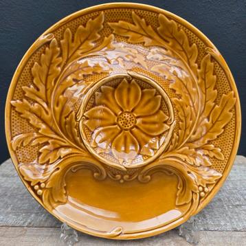 Gien Frankrijk artisjok bord beschikbaar voor biedingen