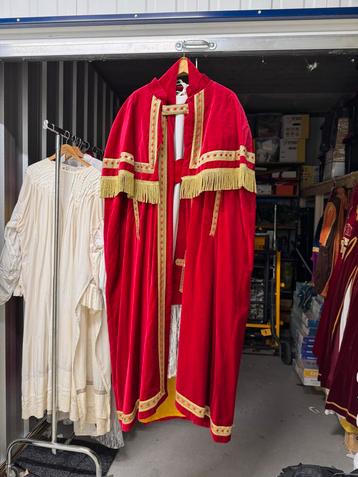 Compleet Sinterklaaspak + Gratis Staf! beschikbaar voor biedingen