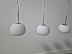 hanglamp met glazen kap wit, Huis en Inrichting, Lampen | Hanglampen, 50 tot 75 cm, Ophalen of Verzenden, Zo goed als nieuw, Glas
