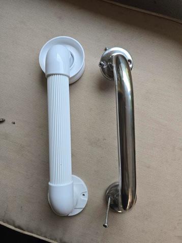 2x wandbeugel wc/douche 30 en 27 cm beschikbaar voor biedingen