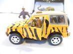 Safari Park Mitsubishi Pajero met Olifanten, Beer en figuur, Hobby en Vrije tijd, Modelauto's | 1:43, Ophalen of Verzenden, Nieuw