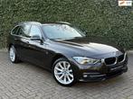 BMW 3-serie Touring 318d | Navi | Leder | Cruise | Xenon, Automaat, 745 kg, Achterwielaandrijving, 4 cilinders