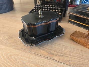 Prachtige antieke Tabakspot op pootjes begin 1800 €49 !!! beschikbaar voor biedingen