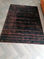 Handgeweven vloerkleed in zwart met oranje, Huis en Inrichting, Stoffering | Vloerbedekking, Ophalen, Minder dan 10 m², Zwart