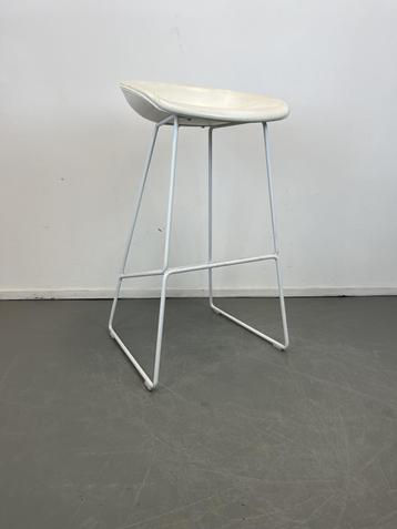 6 Hay about a Stool AAS38 Wit Leer beschikbaar voor biedingen