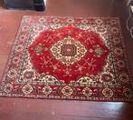 Vintage tafelkleed rood met print, Huis en Inrichting, Stoffering | Tapijten en Kleden, Ophalen of Verzenden, Zo goed als nieuw