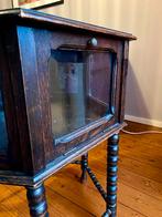 Hoekig kastje met glazen deurtjes, Ophalen, Gebruikt, 50 tot 100 cm, Overige houtsoorten