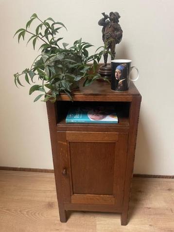 Antiek kastje/nachtkastje kast hoogte 73 cm  beschikbaar voor biedingen