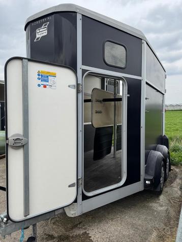I for Williams 2 paard trailer beschikbaar voor biedingen