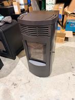 Heta Green 300 6kW Pelletkachel - Efficiënte Verwarming, Ophalen, Gebruikt, Pelletkachel, Vrijstaand