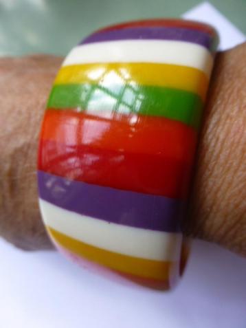 Vintage ‘Regenboog’ Armband in layered Resin / CARLOS SOBRAL beschikbaar voor biedingen