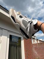 Jordan 4 military black, Ophalen of Verzenden, Zo goed als nieuw, Wit