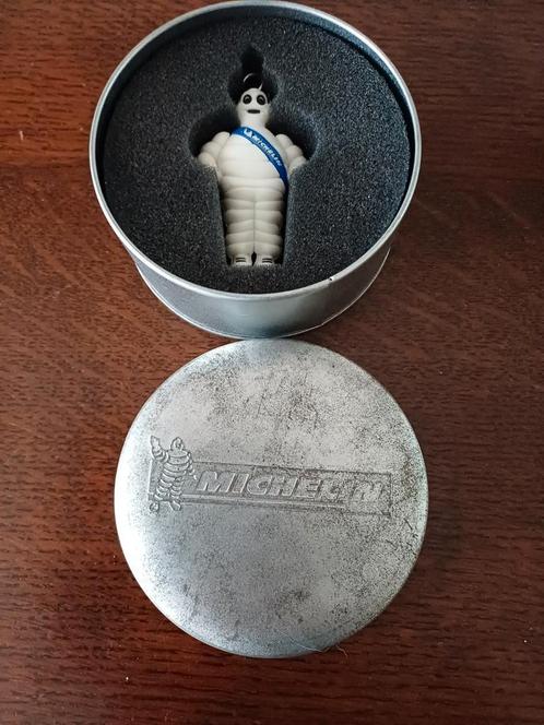 Michelin blikje met inhoud, Verzamelen, Automerken, Motoren en Formule 1, Gebruikt, Auto's, Ophalen of Verzenden