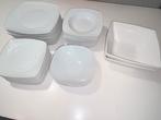 Complete bordenset Portugese porcelein, Ophalen, Zo goed als nieuw, Bord(en), Overige stijlen
