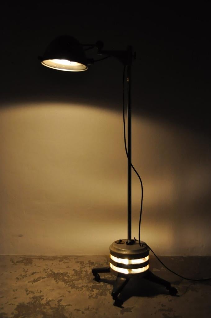 Original Hanau lamp zonlamp Bauhaus stijl vloerlamp jaren 30, Ophalen of Verzenden, Gebruikt, 150 tot 200 cm