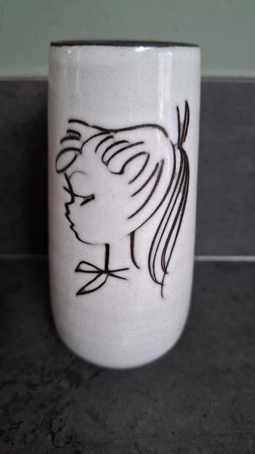 Vintage vaasje van Boonstra met meisjeshoofd, Huis en Inrichting, Woonaccessoires | Vazen, Zo goed als nieuw, Overige kleuren