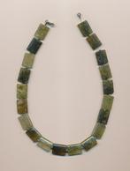 Collier, ketting van prehniet, mineraal met groentinten, Ophalen of Verzenden, Zo goed als nieuw, Groen, Steen of Mineraal