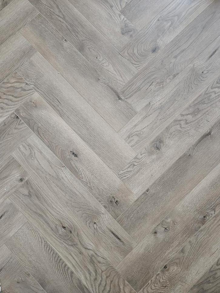 Gerookt eiken visgraat laminaat, Huis en Inrichting, Stoffering | Vloerbedekking, Zo goed als nieuw, Laminaat, 75 m² of meer, Ophalen