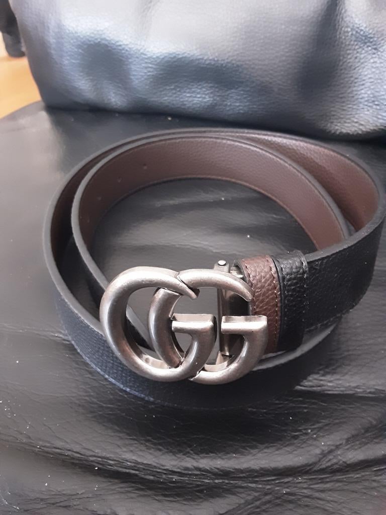 Gucci riem te koop zwart binnen kant bruin 105cm, Nieuw, Ophalen of Verzenden, 3 tot 5 cm, 100 cm of meer