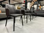 4 Nieuw Montis Back me Up eetkamerstoelen bruin leer Stoel