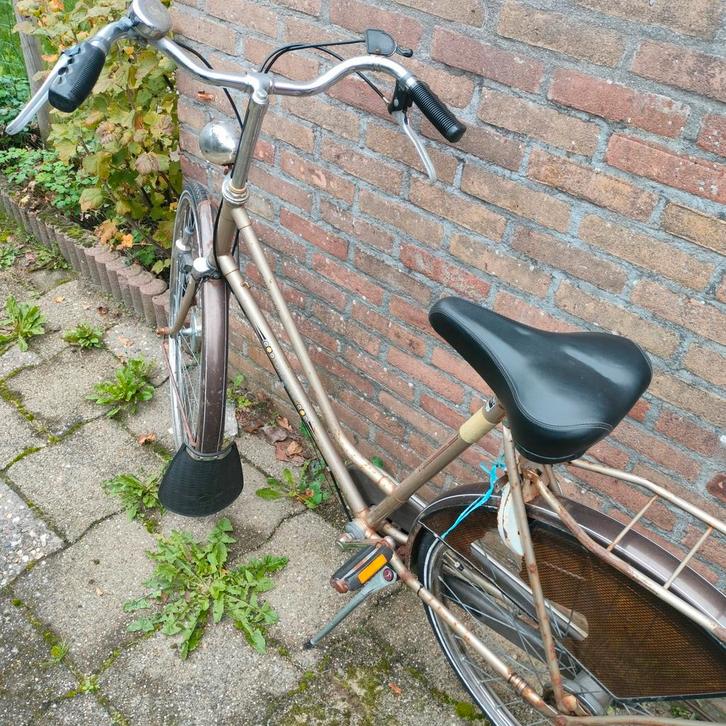 Drie gebruikte fietsen. €50 - drie, €35 - twee, €20 - 1, Fietsen en Brommers, Fietsen | Oldtimers, 55 tot 59 cm, Ophalen