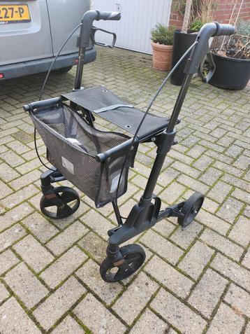 Rolator lichtgewicht opklapbaar verstelbaar beschikbaar voor biedingen