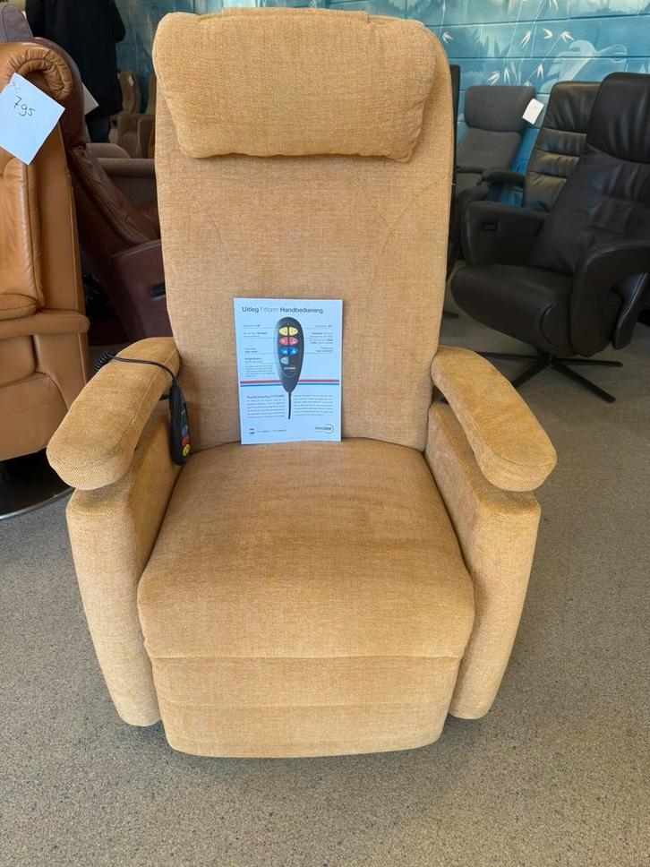 Fitform sta op relax stoel 3 motoren met slaap functie, Huis en Inrichting, Fauteuils, Zo goed als nieuw, Verzenden