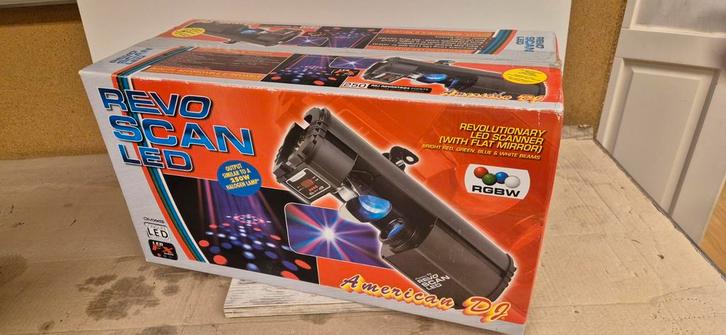 2x American DJ Revo Scan LED Lichteffect, Muziek en Instrumenten, Licht en Laser, Gebruikt, Licht, Geluidgestuurd, Kleur, Ophalen