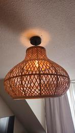 Mooie rotan lampenkap inclusief lichtbron, Huis en Inrichting, Lampen | Plafondlampen, Ophalen, Zo goed als nieuw, Overige materialen