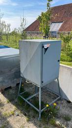 Bouwkast stroomkast noodstroom, Doe-het-zelf en Verbouw, Elektra en Kabels, Ophalen, Zo goed als nieuw