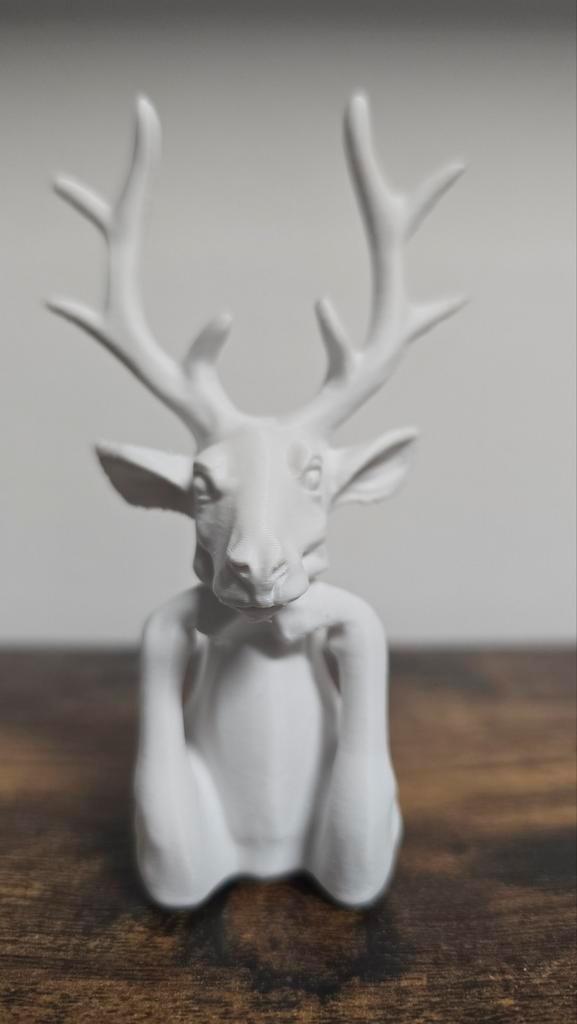 Modern en stijlvol hert-beeld, Verzamelen, Beelden en Beeldjes, Nieuw, Dier, Ophalen of Verzenden